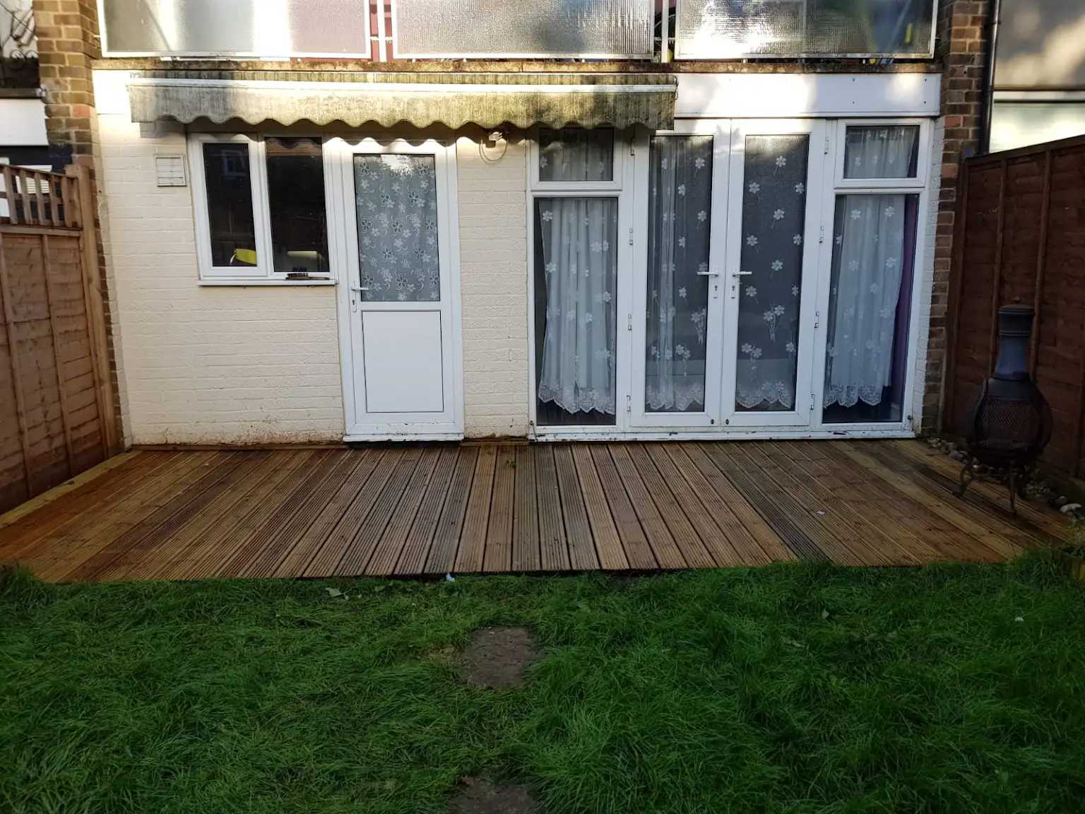 decking-contractor-in-watford-hertfordshire-2